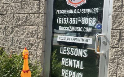 Yellow Rubber Chicken – RENTAL